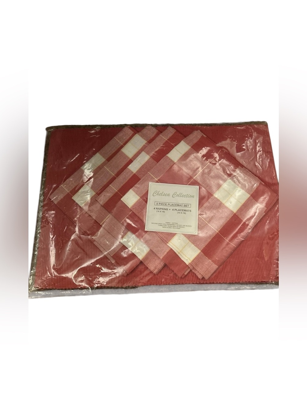 Chelsea Collection New placemat and napkin set of linens cotton red and white